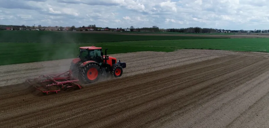 Kubota M6-142